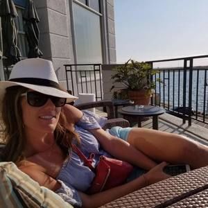 Meet your Posher, Aimée